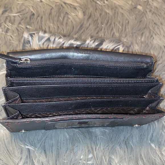 COLE Haan Village Soft Leather Continental Bi-Fold I.D. Wallet - Picture 4 of 9